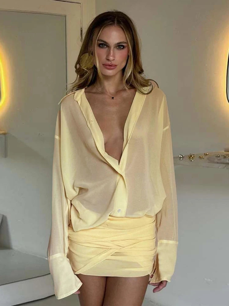 Mini Abito Trasparente Donna con Frange, Maniche Lunghe e Bottoni