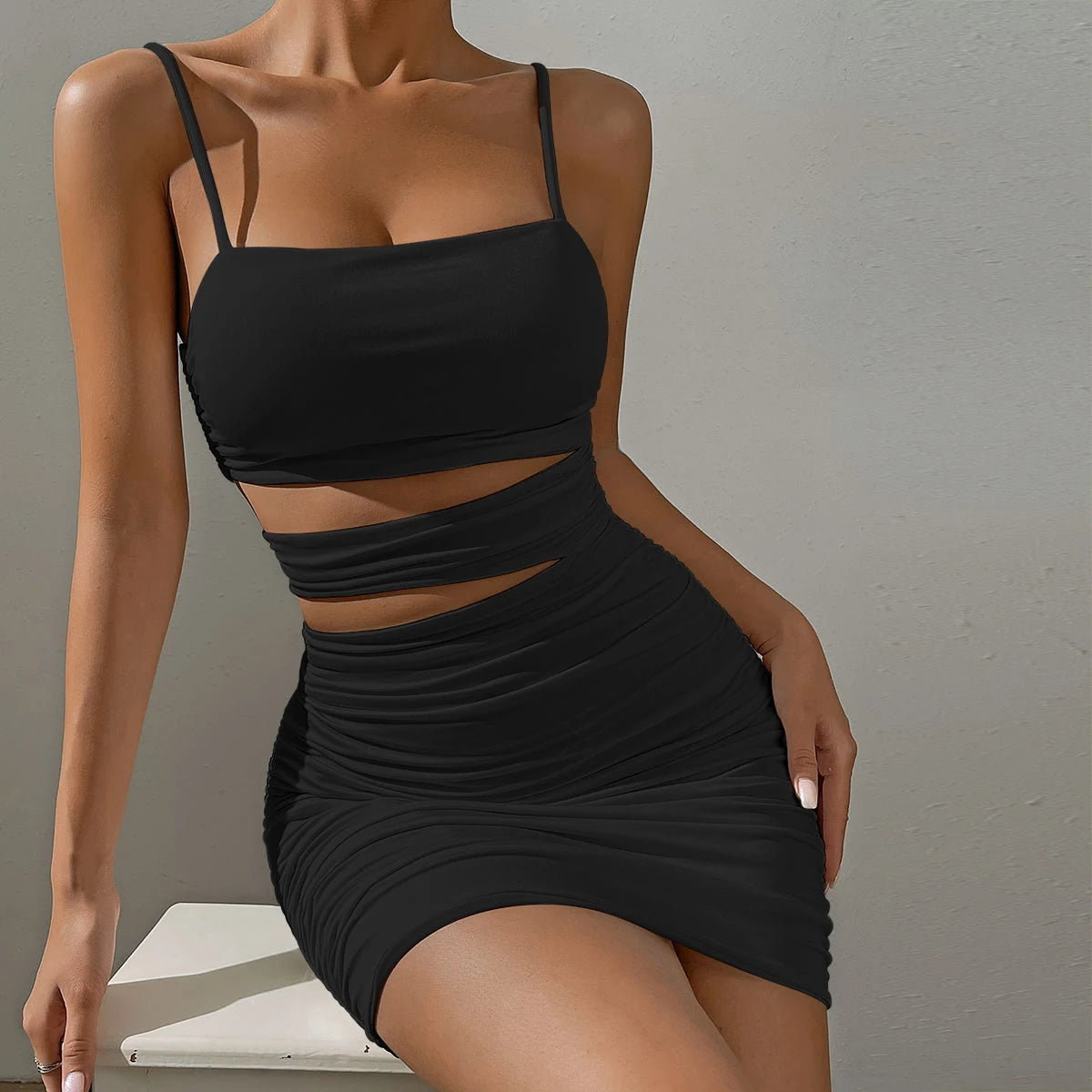 Abito Bianco Sexy Donna con Spalline Sottili, Aderente e Schiena Scoperta