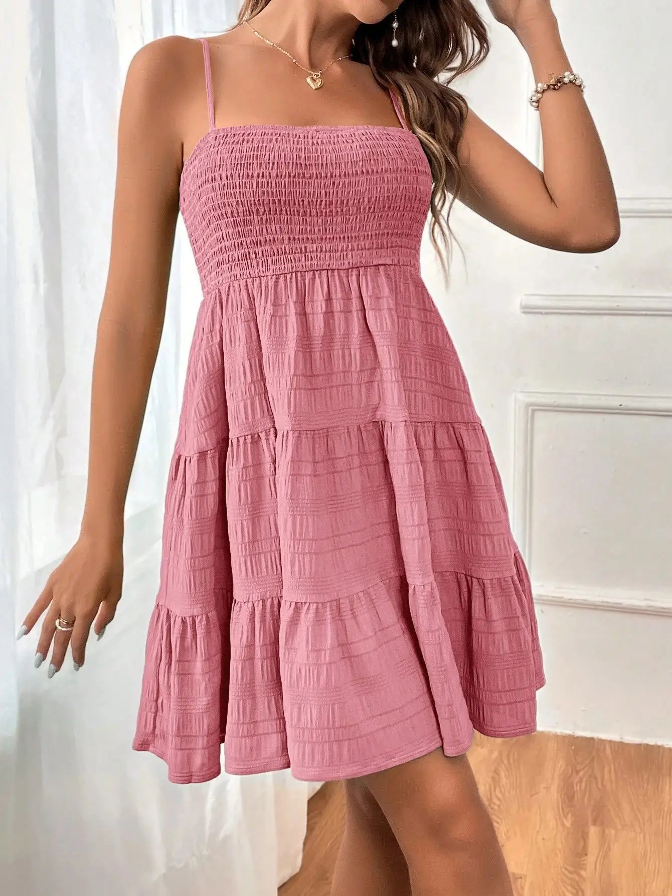 Vestito estivo donna smanicato stile canotta, corto, ampio e leggero